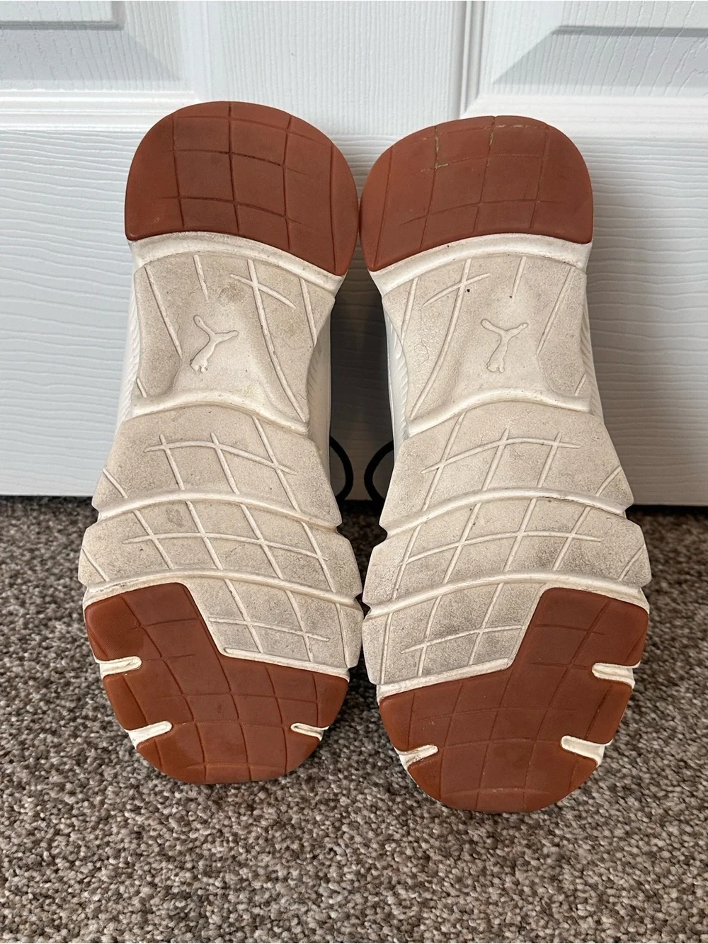 Puma sporty sneakers